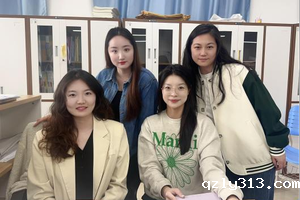 “英”才共聚二八，“语”你共耕年华